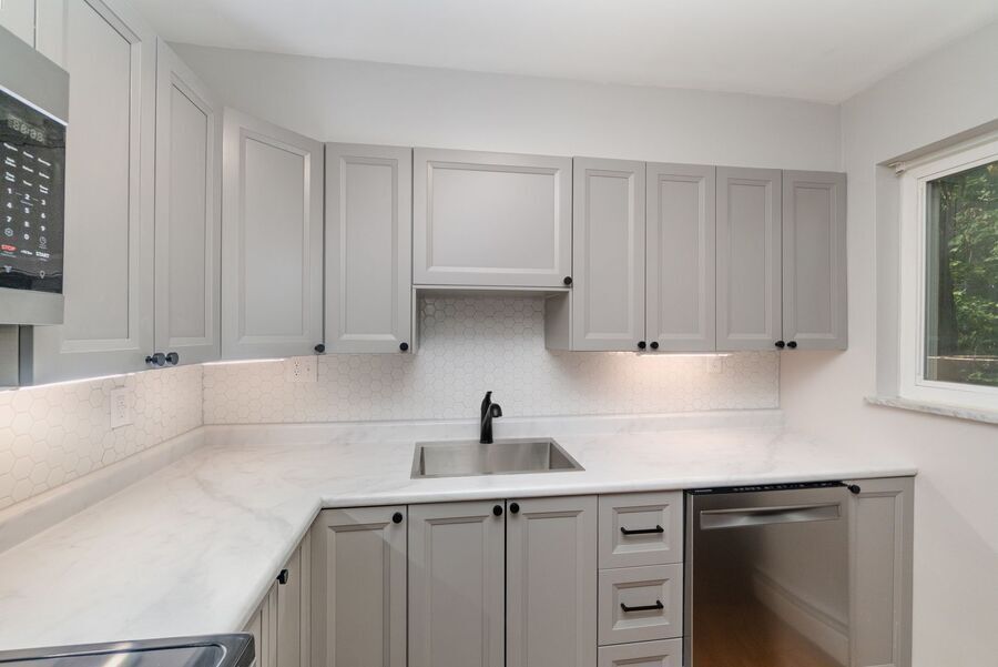 3519 Linwood Ave in Cincinnati, OH - Building Photo