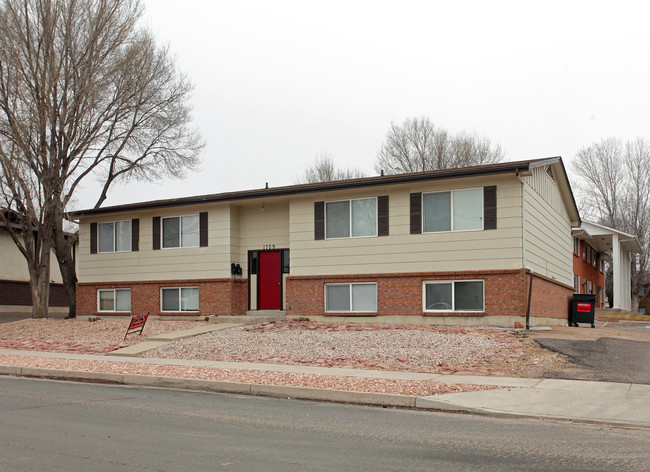 1709 Eagle View Dr in Colorado Springs, CO - Building Photo - Building Photo