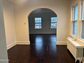 105 Clermont St in Albany, NY - Building Photo - Building Photo