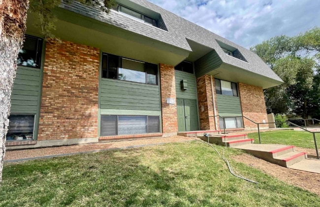 property at 1140 Walnut Ave