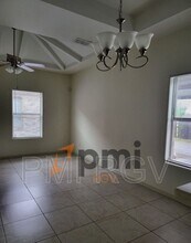 403 N Lotto Ln in Edinburg, TX - Building Photo - Building Photo