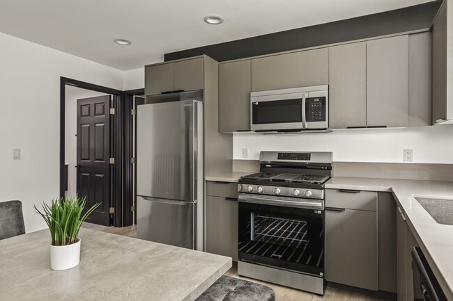 property at 1515 Selby Ave