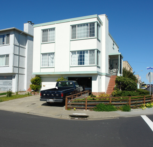 1096-1098 Southgate Ave in Daly City, CA - Building Photo - Building Photo