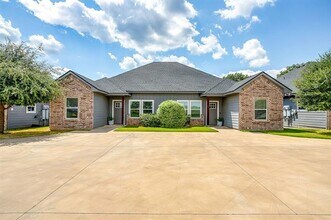 2706 James Rd in Granbury, TX - Building Photo - Building Photo