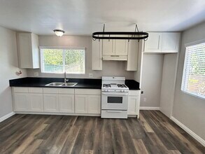 5795 Kenwood Pl in Riverside, CA - Building Photo - Building Photo