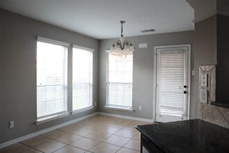 6802 Claire Brook Dr in Richmond, TX - Building Photo - Building Photo