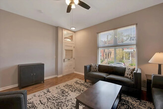 4206 Castleman Ave, Unit 1E in St. Louis, MO - Building Photo - Building Photo