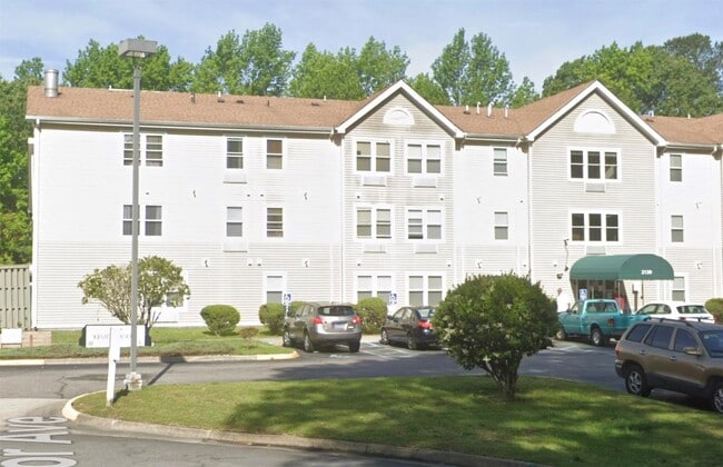 property at 2139 Broadmoor Ave