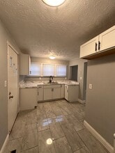 1304 S Walnut St in Springfield, IL - Building Photo - Building Photo