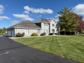 551 83rd St in Burr Ridge, IL - Building Photo - Building Photo