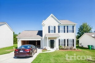 8716 Rozumny Dr in Charlotte, NC - Building Photo