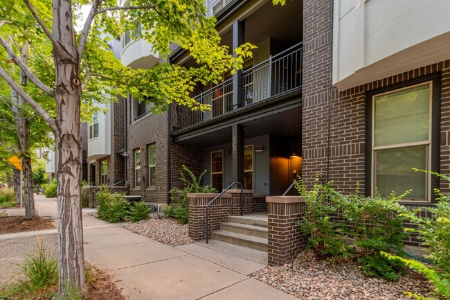 409 S Reed St in Lakewood, CO - Building Photo - Building Photo