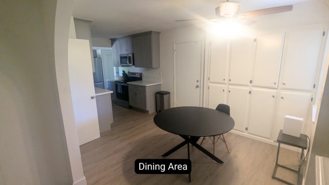 6851 Albury St in Citrus Heights, CA - Building Photo - Building Photo