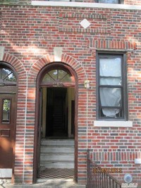 4422 Ketcham St in Elmhurst, NY - Foto de edificio - Building Photo