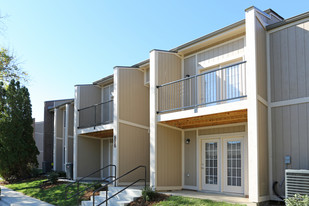 Crestview at Louisville Apartamentos