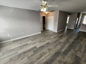 2407 James St in Conway, SC - Foto de edificio - Building Photo