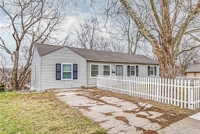 property at 5011 Brooklyn Ave