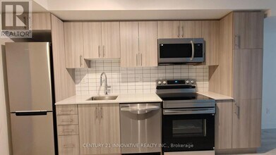 1010 Sandy Beach Rd in Pickering, ON - Building Photo - Building Photo