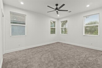 8127 Hoffman St in Houston, TX - Building Photo - Building Photo