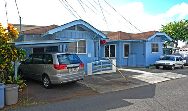 1005-1007 Elsie Ln in Honolulu, HI - Building Photo - Building Photo