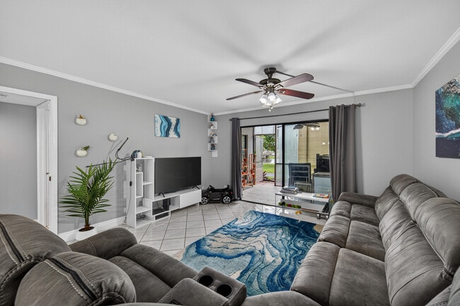 property at 2200 S Cypress Bend Dr