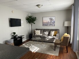 454 Corona St, Unit 454A Corona in Winston-Salem, NC - Building Photo