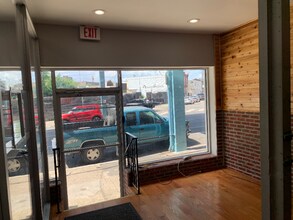 2743 Kensington Ave in Philadelphia, PA - Foto de edificio - Building Photo