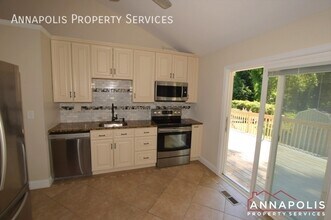 817 Manhattan Beach Rd in Severna Park, MD - Building Photo - Building Photo