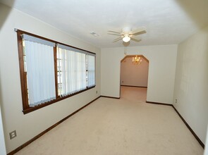 1452 S Eva Blvd in Chesapeake, VA - Foto de edificio - Building Photo