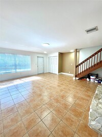 4269 Coral Springs Dr in Coral Springs, FL - Foto de edificio - Building Photo