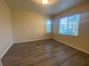 25335 MacKenzie Ct in Moreno Valley, CA - Building Photo - Building Photo