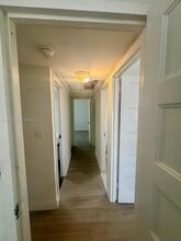 6011 SW 69th St in South Miami, FL - Building Photo - Building Photo