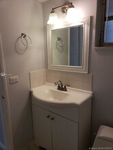 8840 Fontainebleau Blvd-Unit -402 in Miami, FL - Building Photo - Building Photo