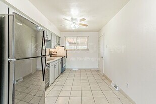 57 Newland Ct in Lakewood, CO - Building Photo