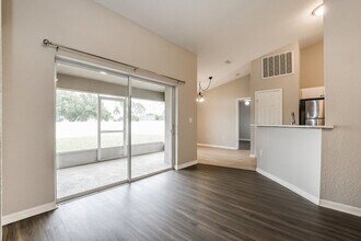 7134 Summit Dr in Winter Haven, FL - Building Photo - Building Photo