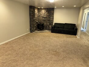 1008 Rambouillet Dr in South Jordan, UT - Building Photo - Building Photo