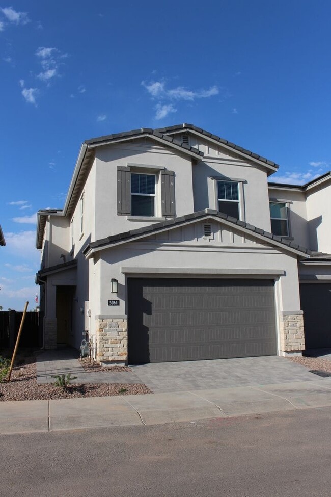 property at 5064 E Campo Bello Dr