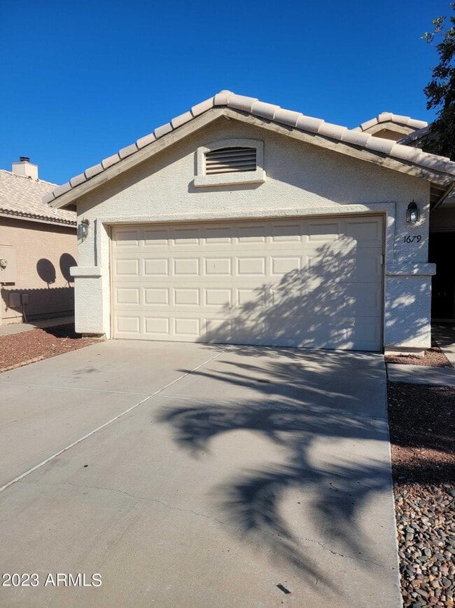 property at 1679 N La Fresa Dr