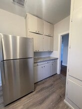 604 E Broadway St in Stephenville, TX - Building Photo - Building Photo