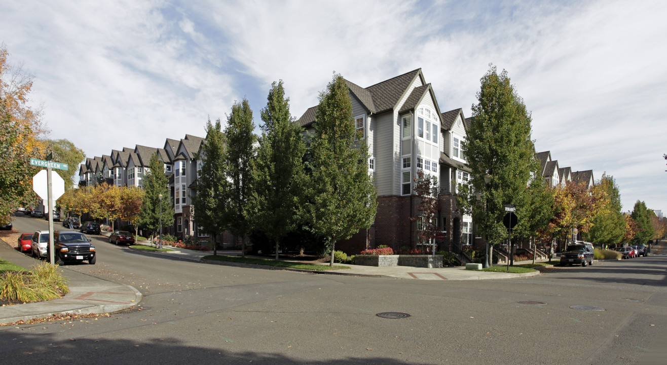 195 2ND St in Lake Oswego, OR - Building Photo