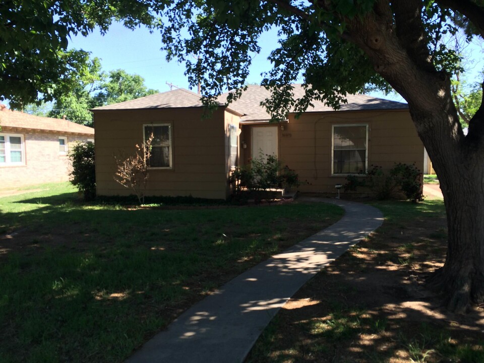 2607 29th St in Lubbock, TX - Building Photo