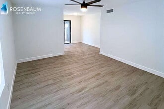 548 S Udall, Unit 2 in Mesa, AZ - Foto de edificio - Building Photo