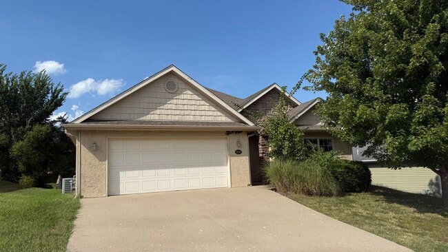 5109 Lake Trout Ct