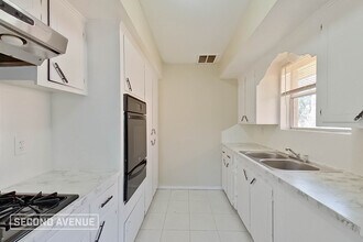 9702 Hillis St in Houston, TX - Building Photo - Building Photo