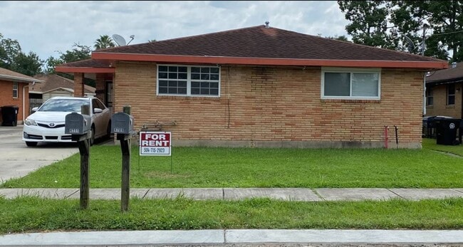 4709 Shalimar Dr in New Orleans, LA - Building Photo - Building Photo