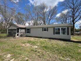 1802 E Willard St in Muncie, IN - Building Photo