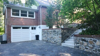 79 Choate Ln in Pleasantville, NY - Building Photo - Building Photo