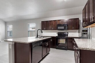 5712 Montrelia Dr in Austin, TX - Building Photo - Building Photo