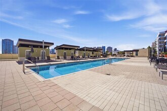 1208 E Kennedy Blvd, Unit 1121 in Tampa, FL - Building Photo - Building Photo