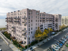 100 W Broadway Apartments